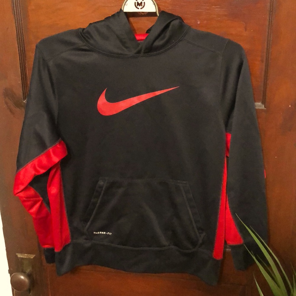 Nike Therma-Fit Hoodie